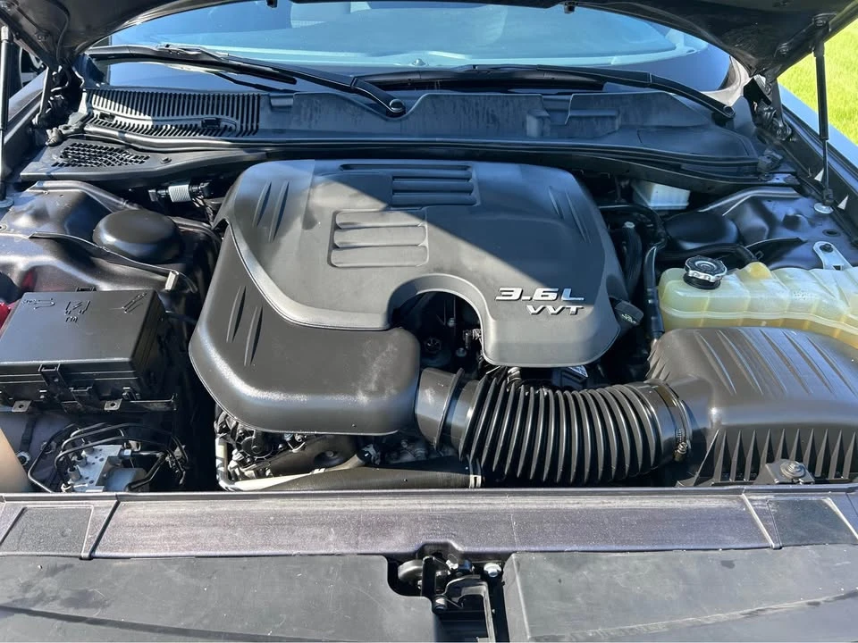 2019 Dodge Challenger 3rd Gen - Image 9 of 13