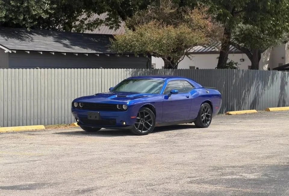 2019 Dodge Challenger 3rd Gen - Image 2 of 11