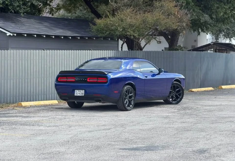 2019 Dodge Challenger 3rd Gen - Image 9 of 11
