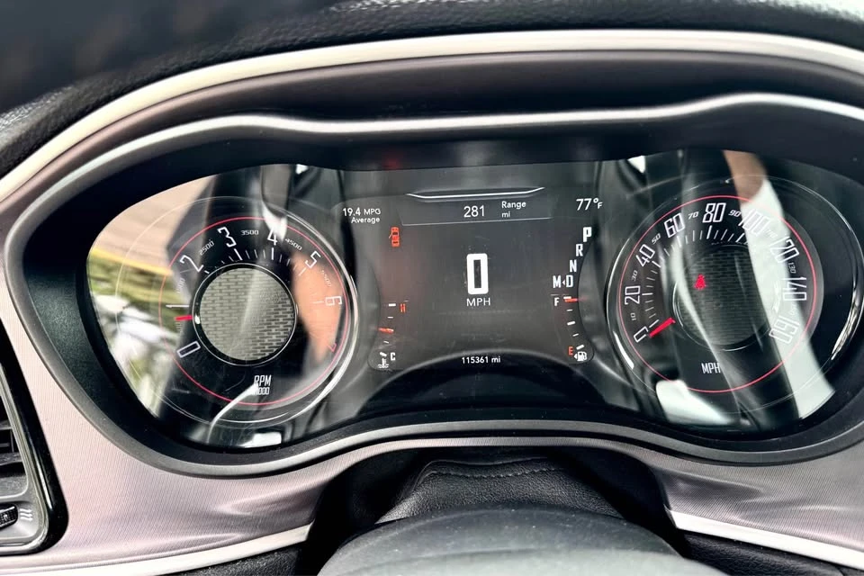 2019 Dodge Challenger 3rd Gen - Image 11 of 12
