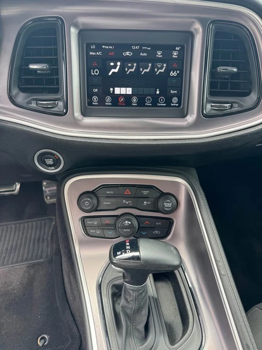 2019 Dodge Challenger 3rd Gen - Image 10 of 12