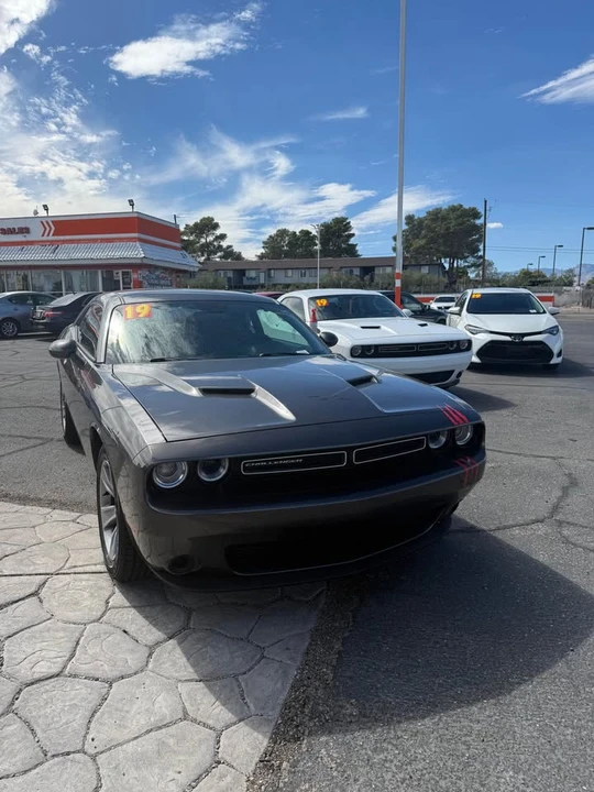 2019 Dodge Challenger 3rd Gen - Image 2 of 6