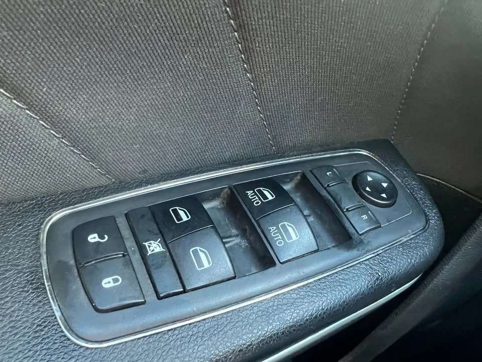 2019 Dodge Charger 7th Gen - Image 16 of 19