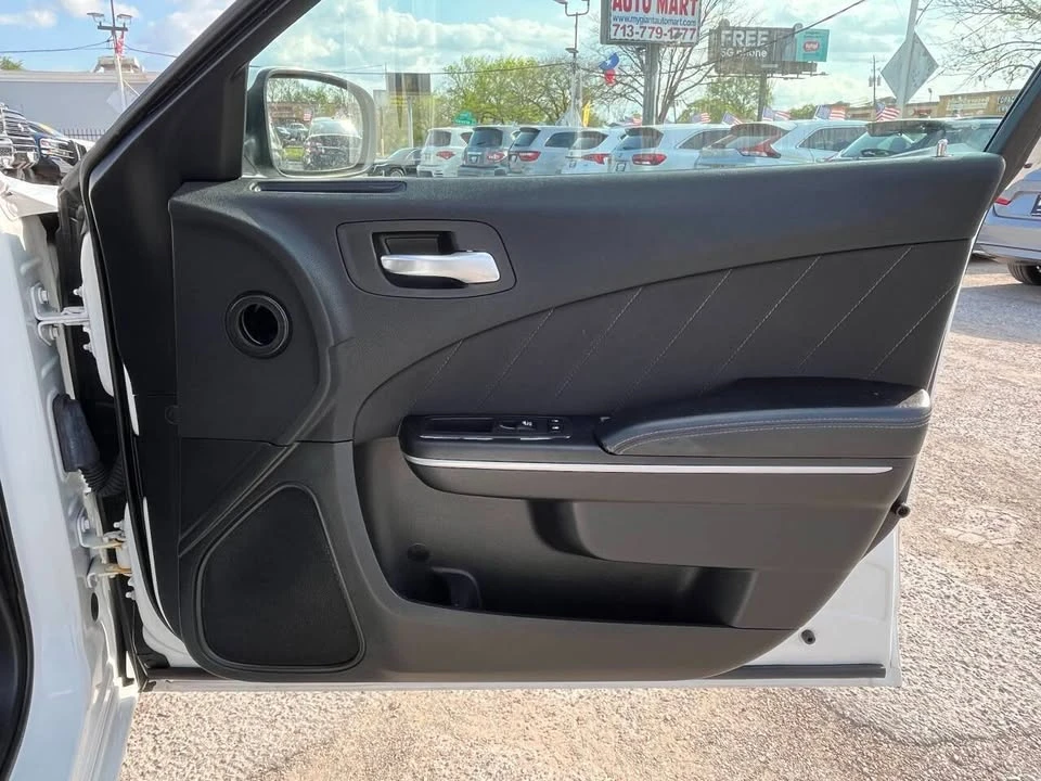 2019 Dodge Charger 7th Gen - Image 13 of 20