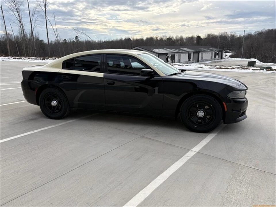 2019 Dodge Charger 7th Gen - Image 22 of 31