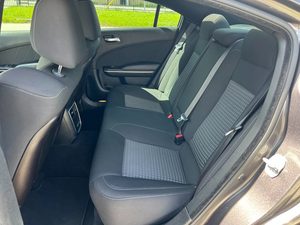 2019 Dodge Charger 7th Gen - Image 16 of 21