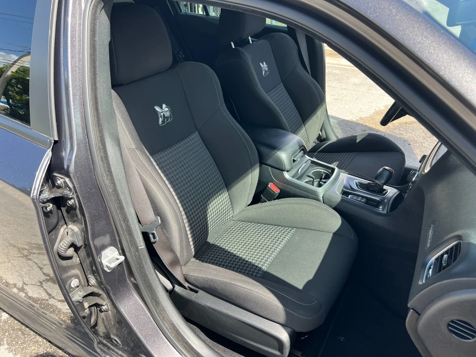 2019 Dodge Charger 7th Gen - Image 17 of 21