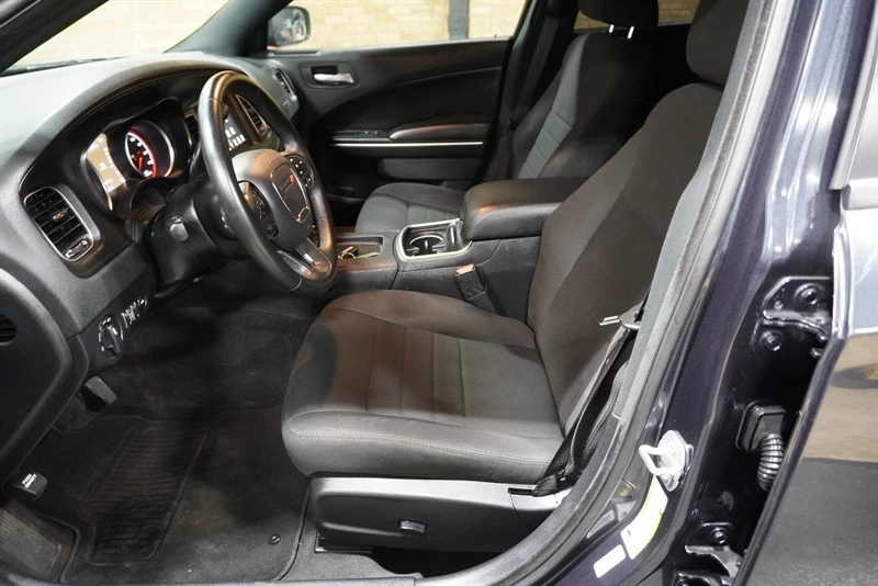 2019 Dodge Charger 7th Gen - Image 23 of 31