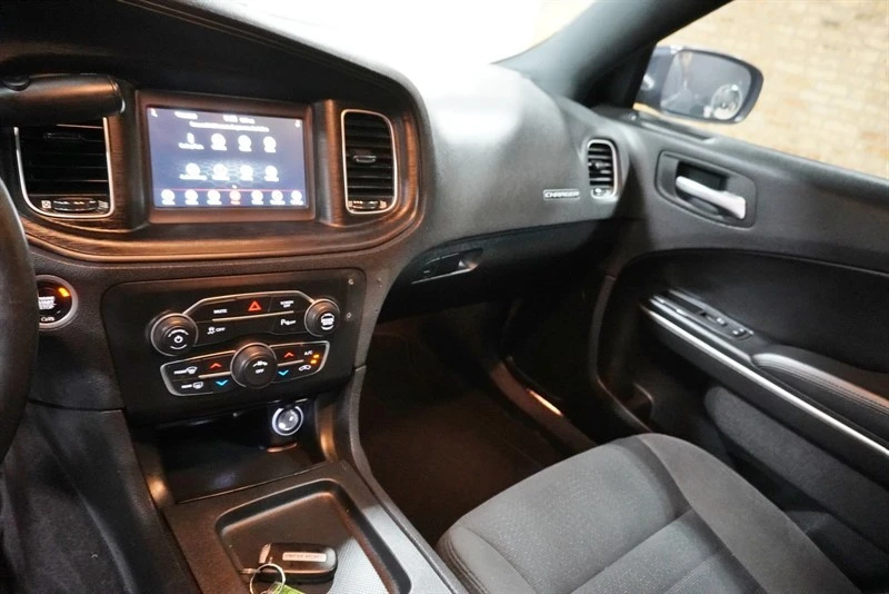 2019 Dodge Charger 7th Gen - Image 28 of 31