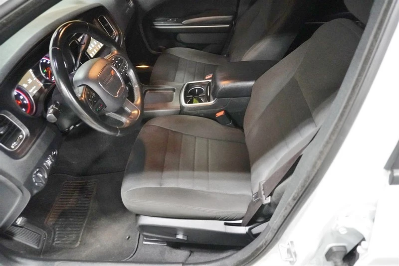 2019 Dodge Charger 7th Gen - Image 24 of 31