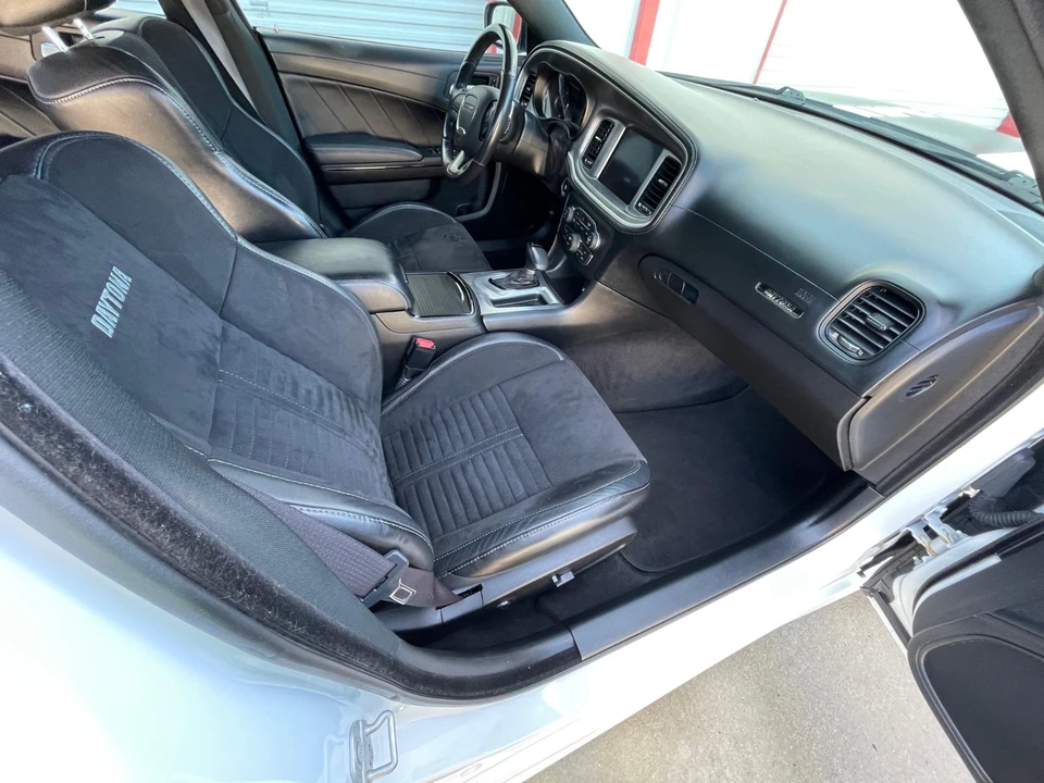 2019 Dodge Charger 7th Gen - Image 4 of 9