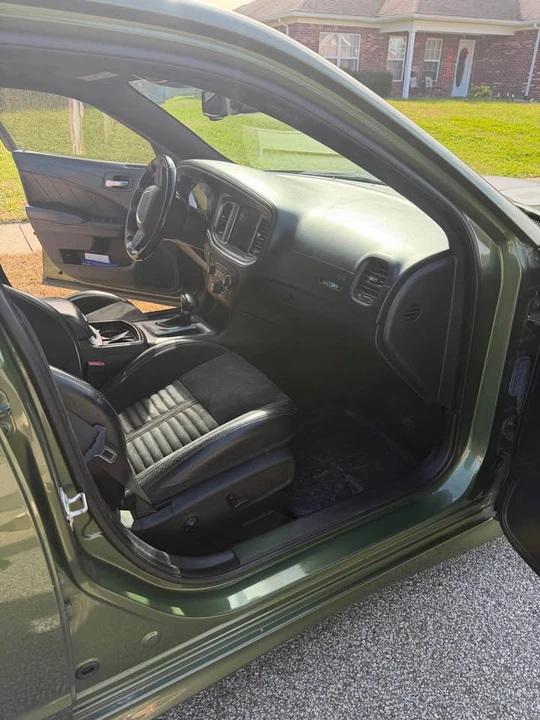 2019 Dodge Charger 7th Gen - Image 9 of 11