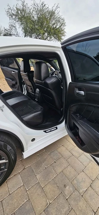 2019 Dodge Charger 7th Gen - Image 15 of 20