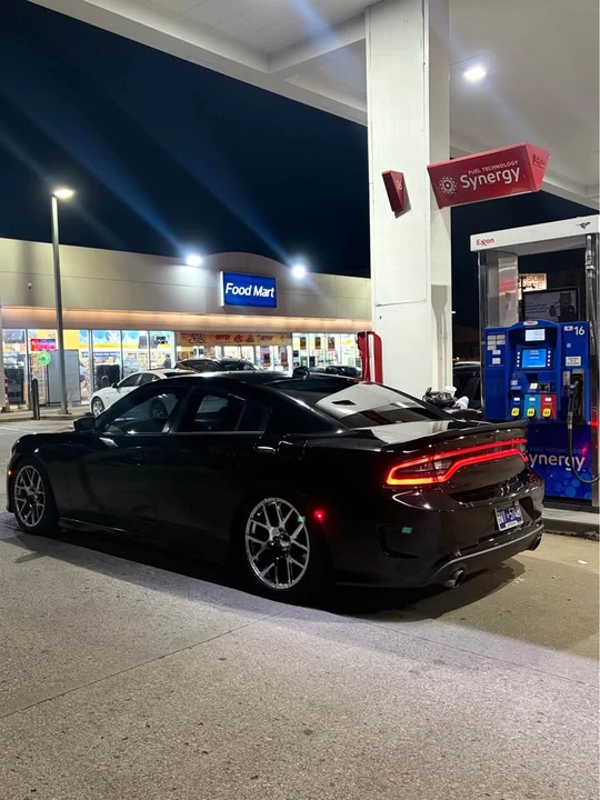 2019 Dodge Charger 7th Gen - Image 5 of 8