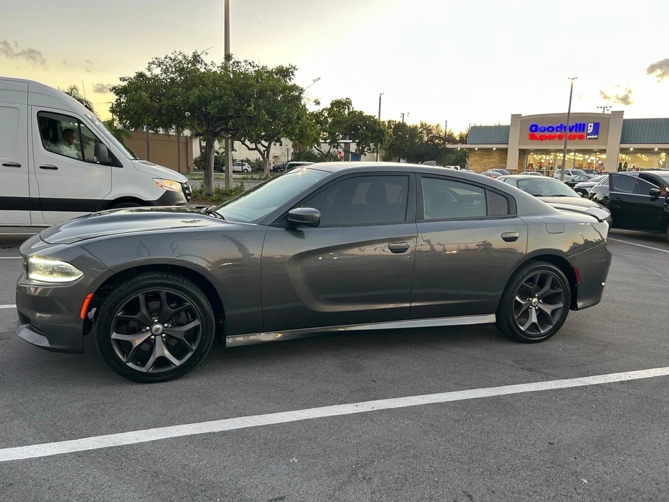 2019 Dodge Charger 7th Gen - Image 5 of 18