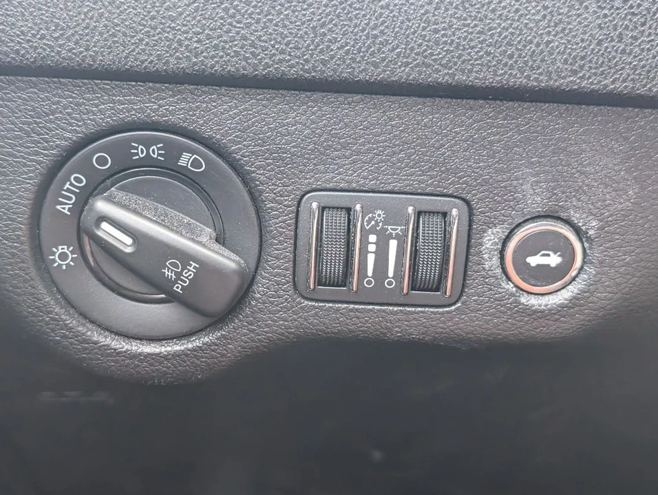 2019 Dodge Charger 7th Gen - Image 10 of 20