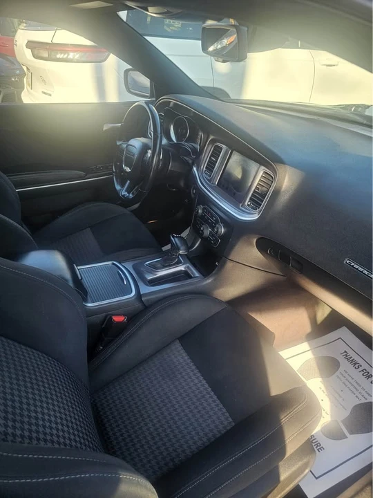 2019 Dodge Charger 7th Gen - Image 11 of 12