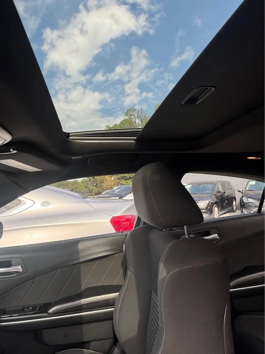 2019 Dodge Charger 7th Gen - Image 6 of 9
