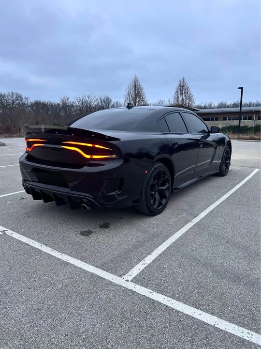 2019 Dodge Charger 7th Gen - Image 2 of 17