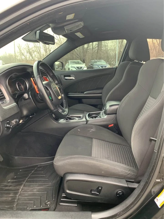 2019 Dodge Charger 7th Gen - Image 9 of 13