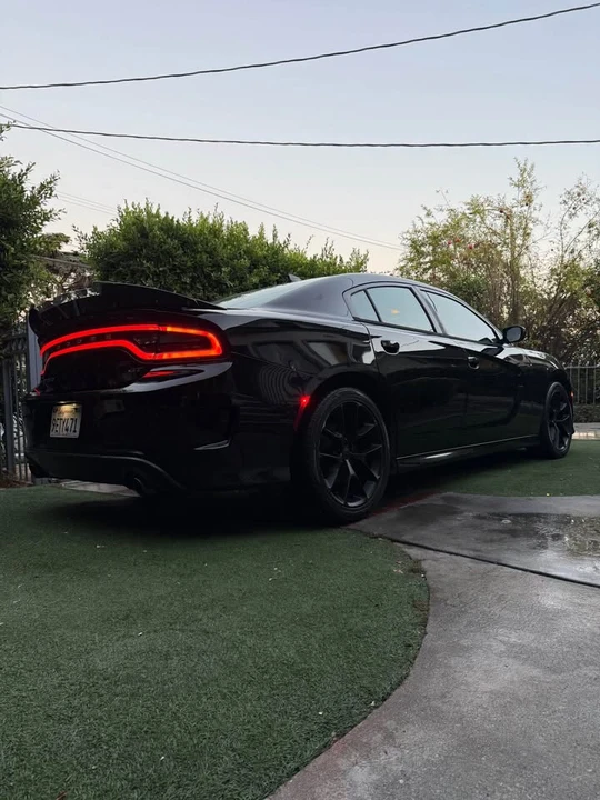 2019 Dodge Charger 7th Gen - Image 4 of 19