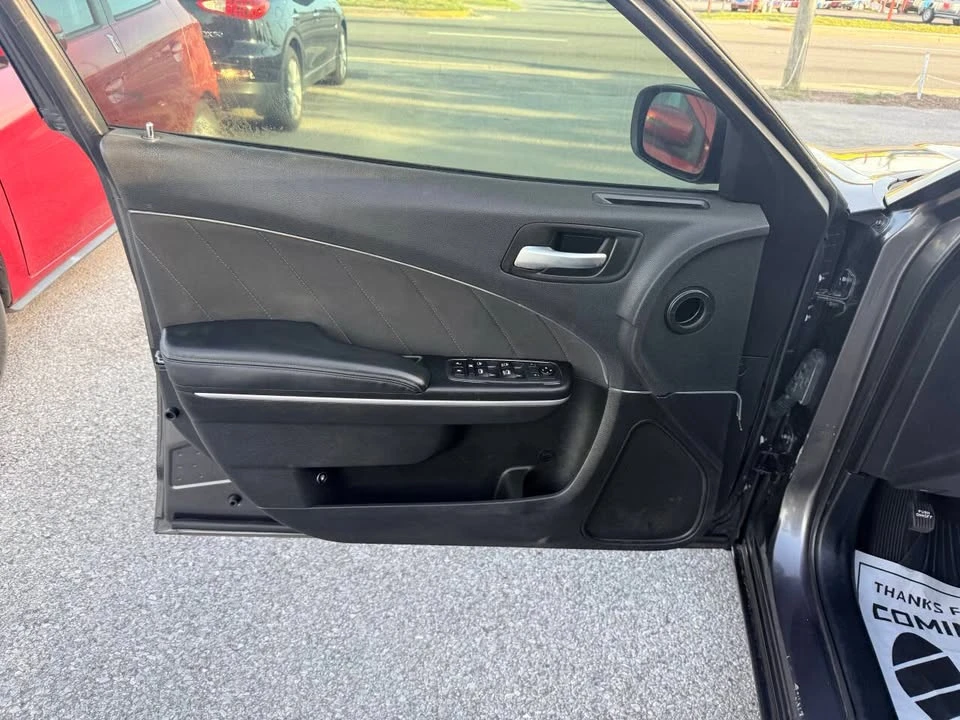 2019 Dodge Charger 7th Gen - Image 16 of 18