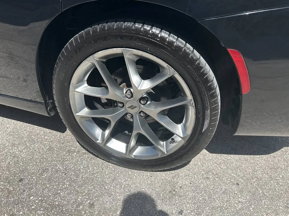 2019 Dodge Charger 7th Gen - Image 6 of 20