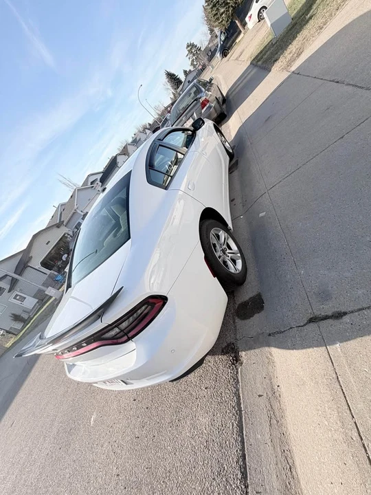 2019 Dodge Charger 7th Gen - Image 12 of 15
