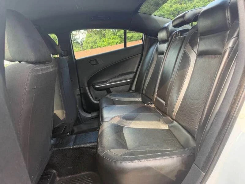 2019 Dodge Charger 7th Gen - Image 9 of 12