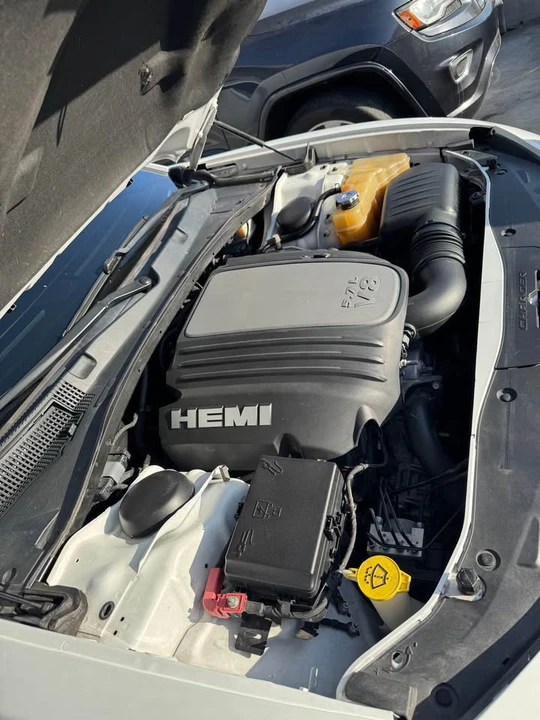 2019 Dodge Charger 7th Gen - Image 6 of 9