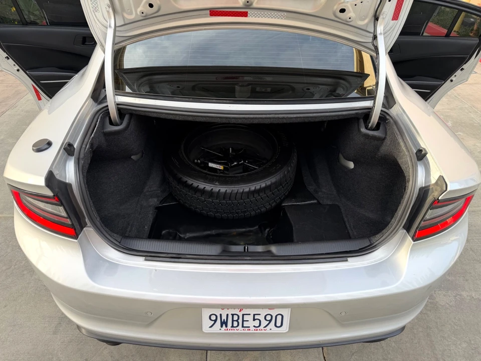 2019 Dodge Charger 7th Gen - Image 19 of 21