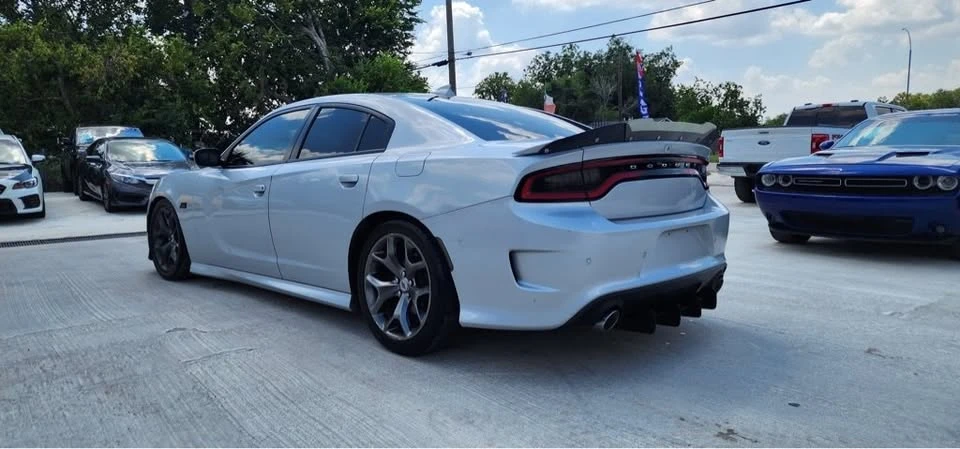 2019 Dodge Charger 7th Gen - Image 6 of 9