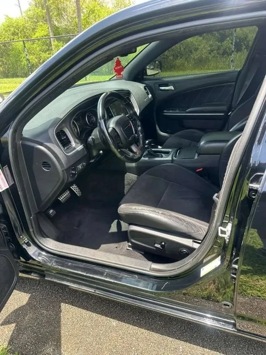2019 Dodge Charger 7th Gen - Image 9 of 16