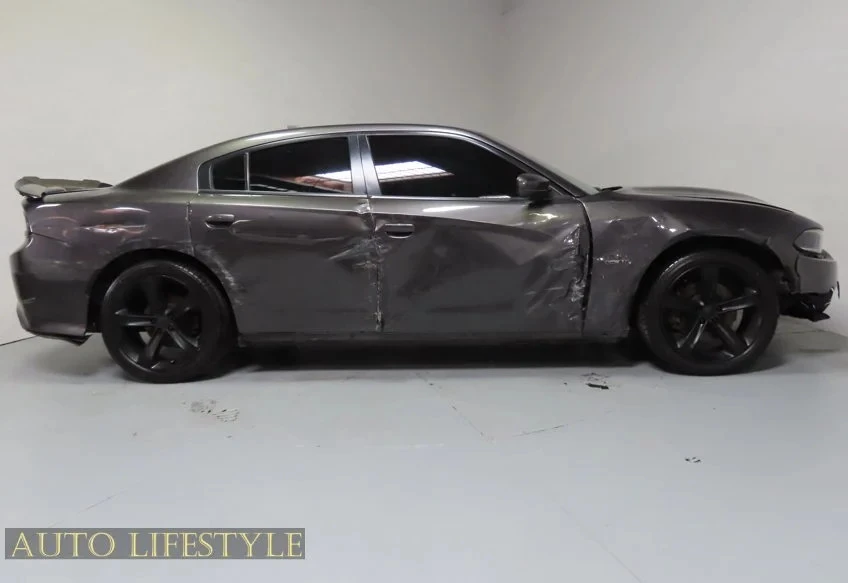 2019 Dodge Charger 7th Gen - Image 10 of 31