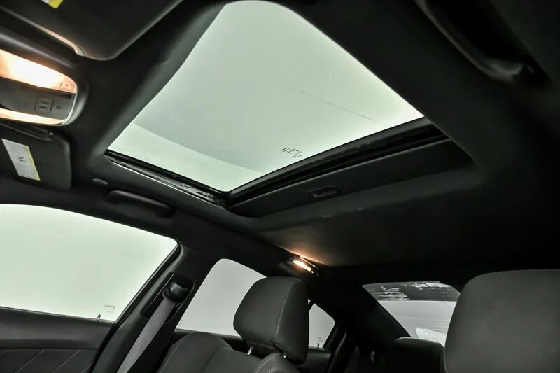 2019 Dodge Charger 7th Gen - Image 18 of 21