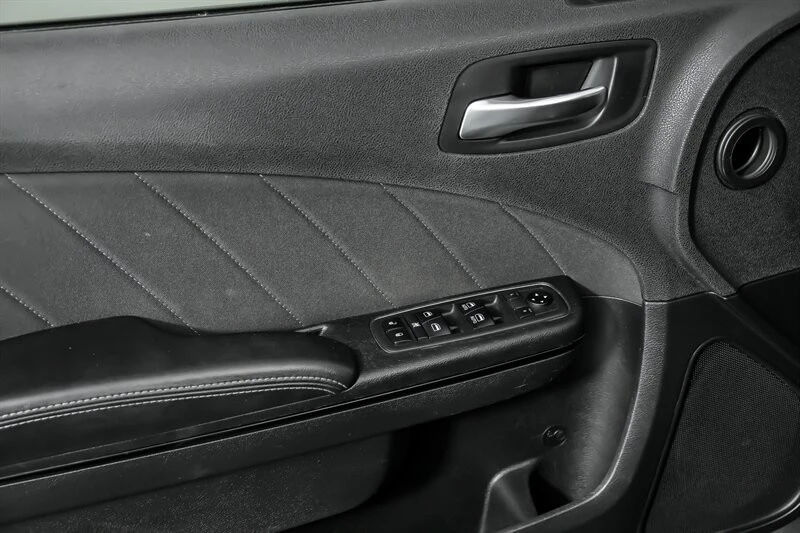 2019 Dodge Charger 7th Gen - Image 14 of 21