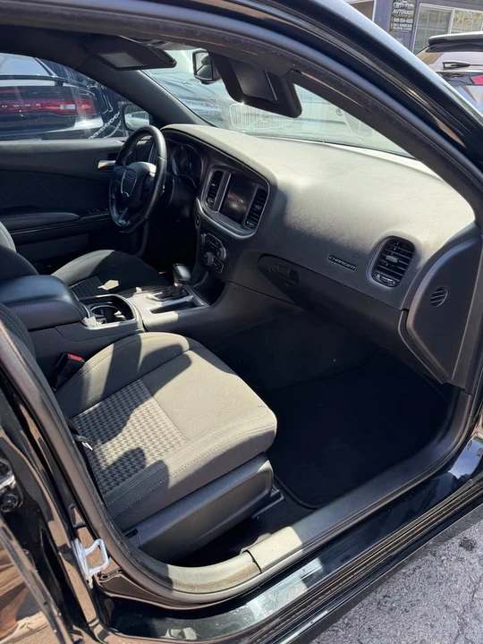 2019 Dodge Charger 7th Gen - Image 10 of 12