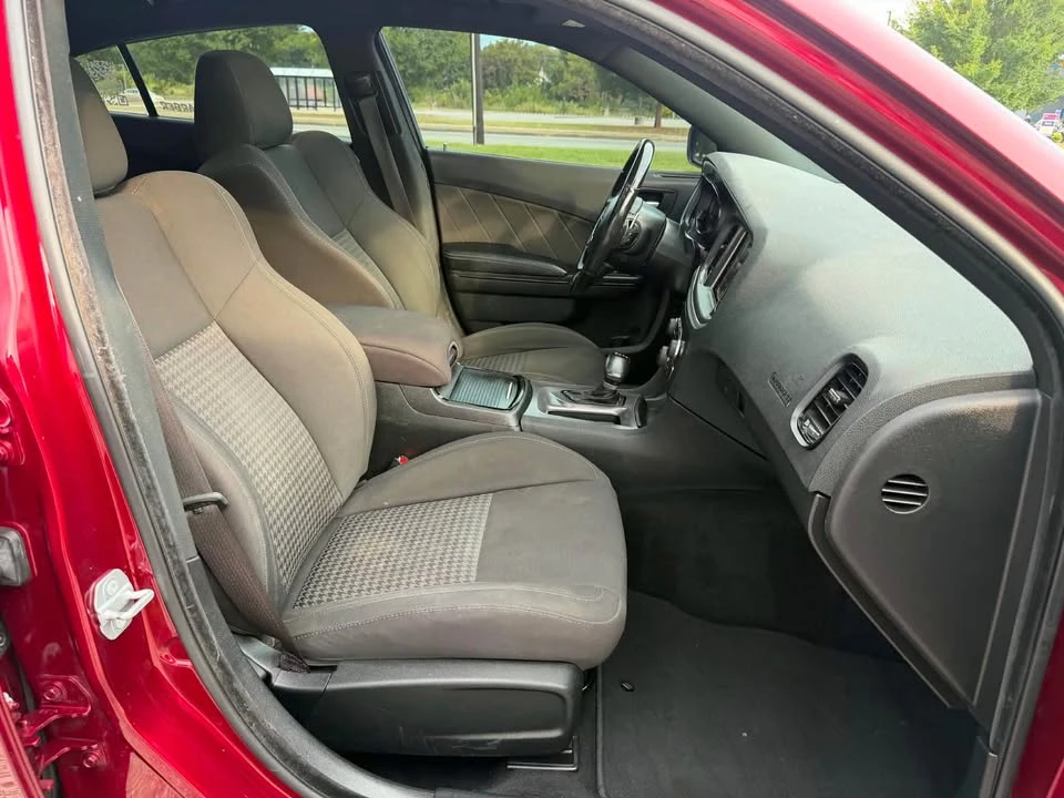 2019 Dodge Charger 7th Gen - Image 9 of 18