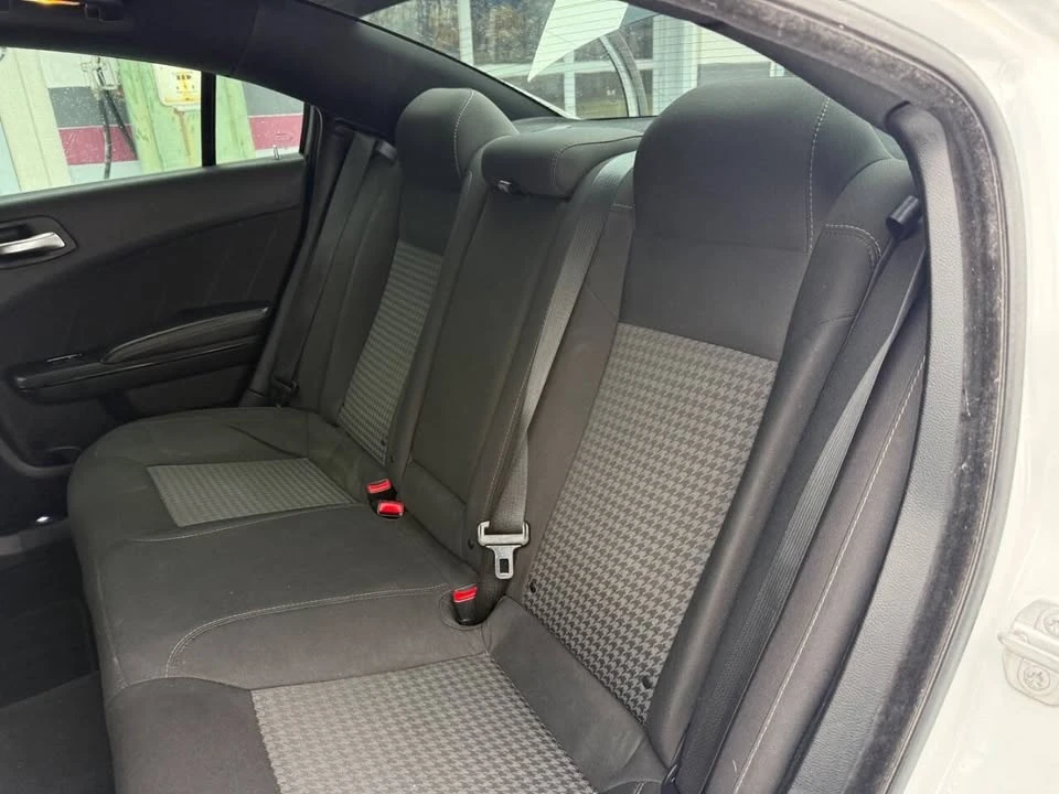 2019 Dodge Charger 7th Gen - Image 16 of 19
