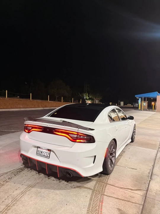 2019 Dodge Charger 7th Gen - Image 4 of 8
