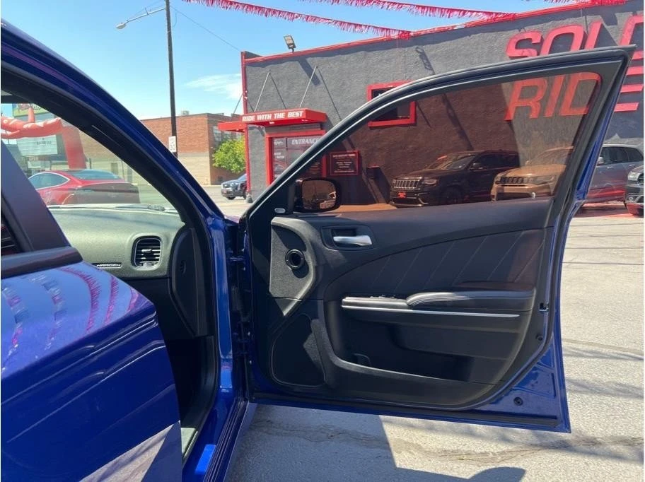 2019 Dodge Charger 7th Gen - Image 18 of 20