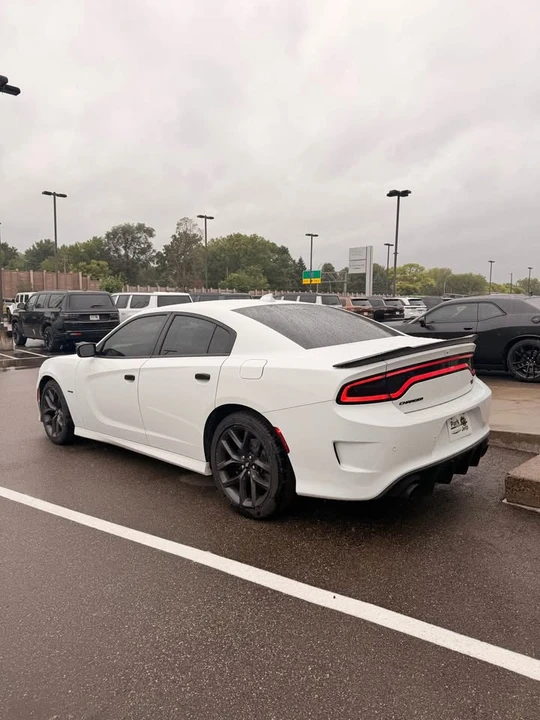 2019 Dodge Charger 7th Gen - Image 3 of 10
