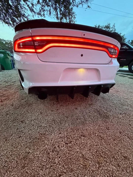 2019 Dodge Charger 7th Gen - Image 4 of 11