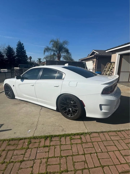2019 Dodge Charger SRT Hellcat 7th Gen - Image 2 of 10