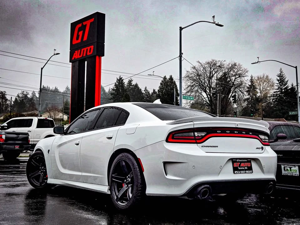 2019 Dodge Charger SRT Hellcat 7th Gen - Image 2 of 14