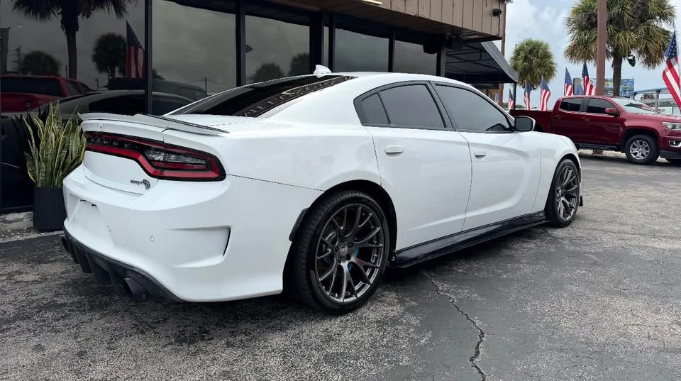 2019 Dodge Charger SRT Hellcat 7th Gen - Image 6 of 17