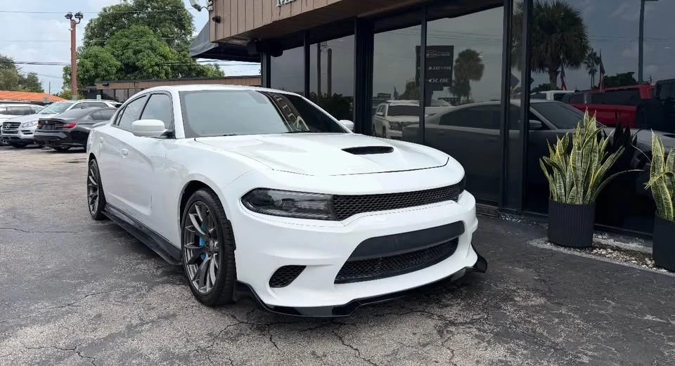 2019 Dodge Charger SRT Hellcat 7th Gen - Image 17 of 17