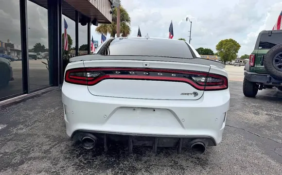 2019 Dodge Charger SRT Hellcat Sedan 4D