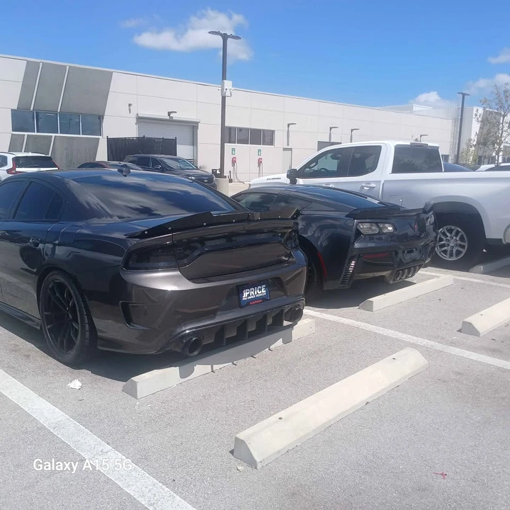 2019 Dodge Charger SRT Hellcat 7th Gen - Image 2 of 13