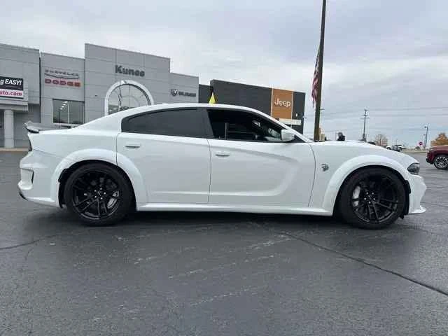 2019 Dodge Charger SRT Hellcat 7th Gen - Image 2 of 8